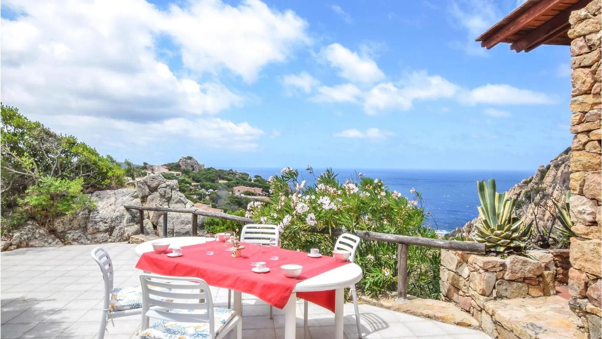 1 Bedroom Cozy Home In Costa Paradiso