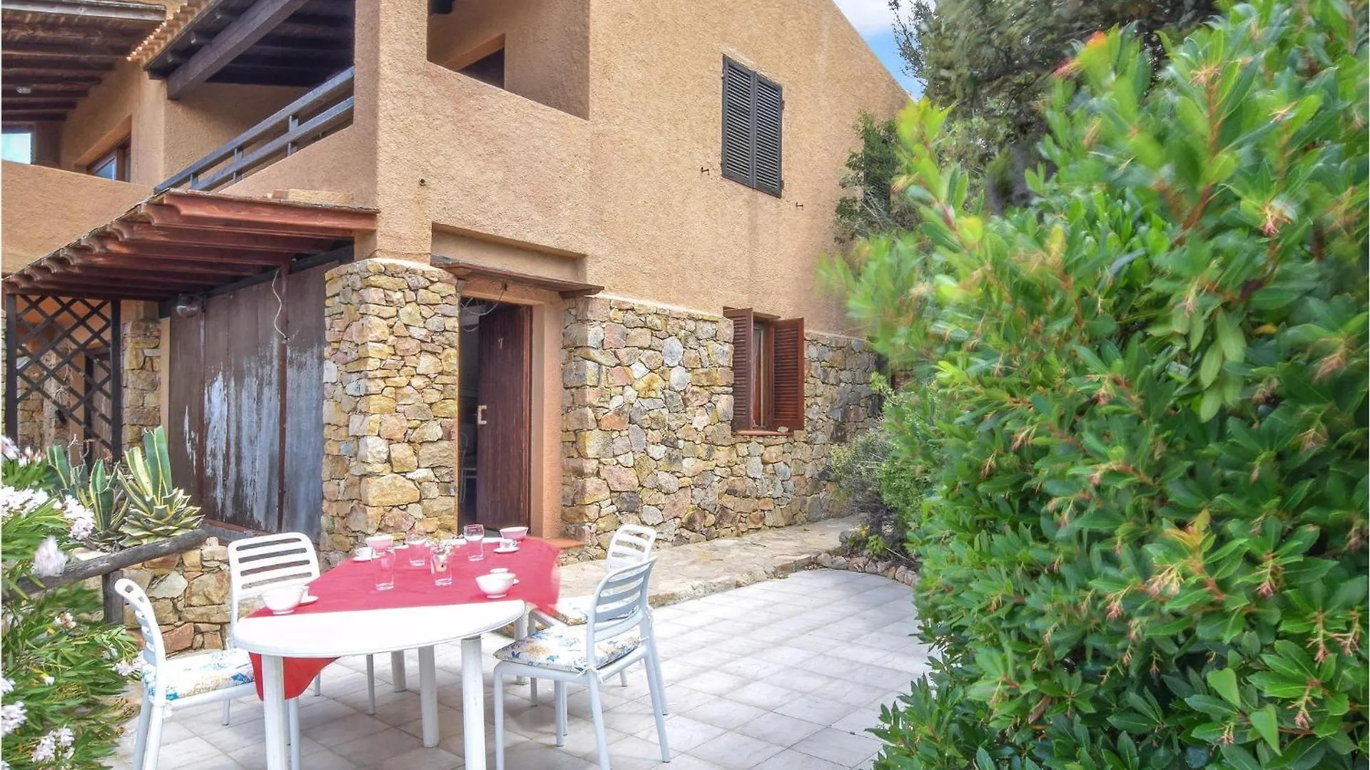 1 Bedroom Cozy Home In Costa Paradiso Prázdninový dům